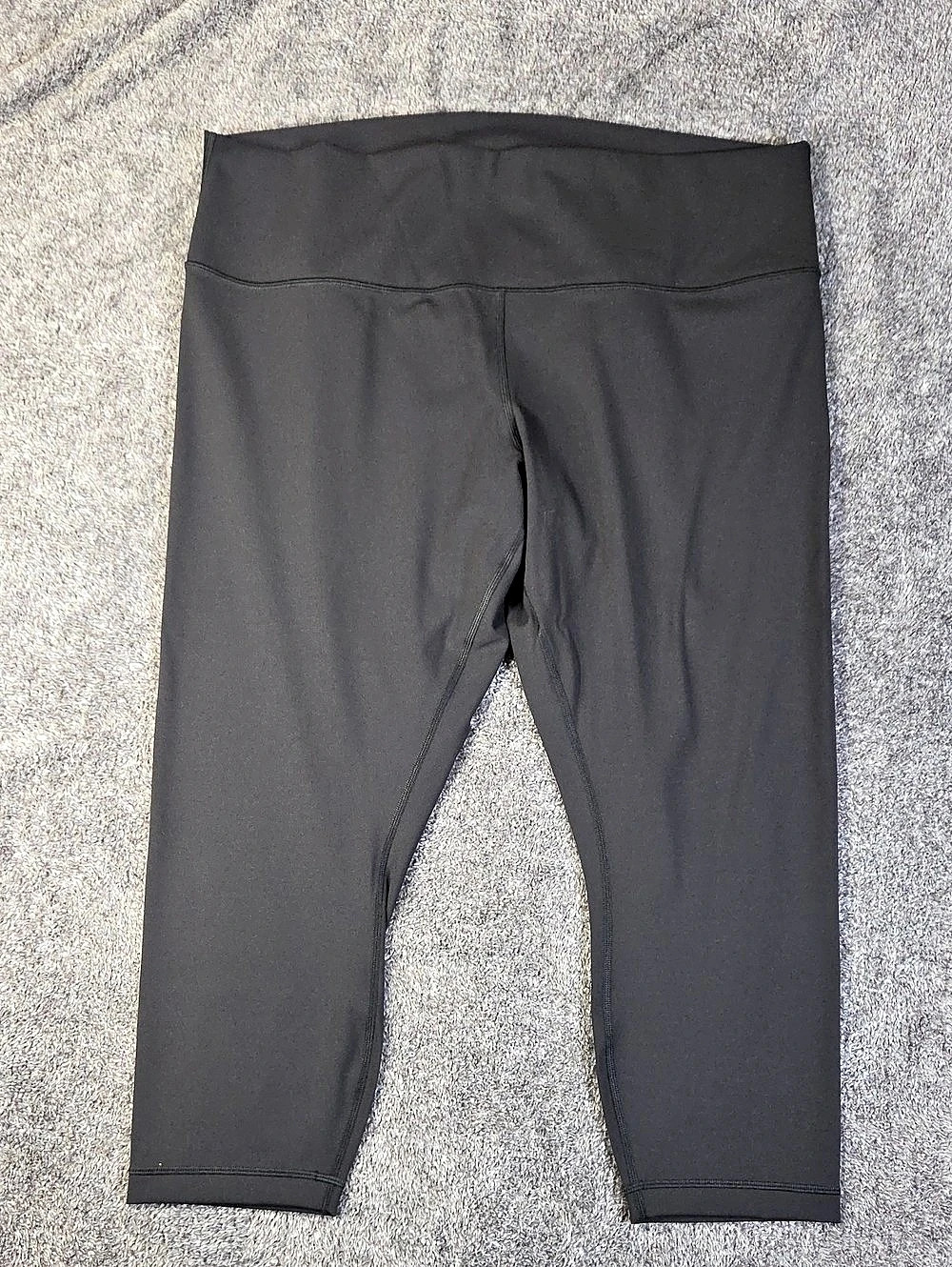 Lululemon Wunder Under Crop High-Rise Full-On Luxtreme 23" Black Leggings Sz 20